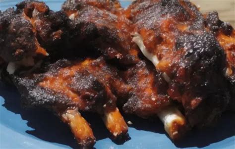  Bazhong Steamed Ribs - En Kremig Fest för Smakerna & Ett Mörtt Köttligt Nöje!